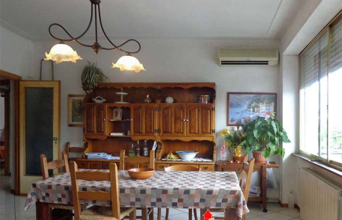 appartamento vendita pisa via battelli salotto