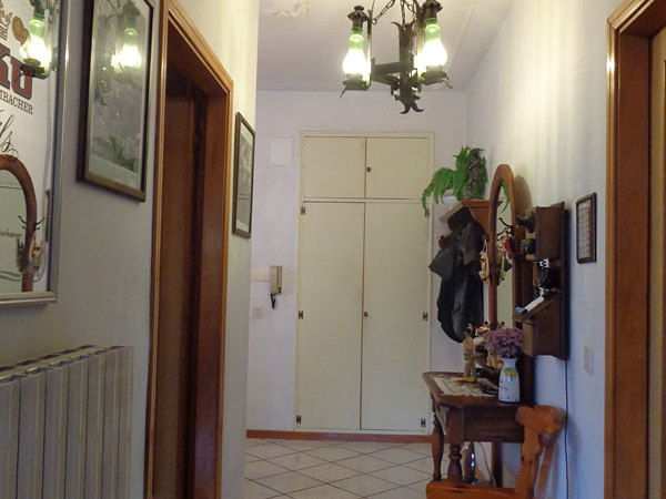 appartamento vendita pisa via battelli corridoio