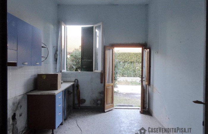 ingresso-cucina-trilocale-san-piero