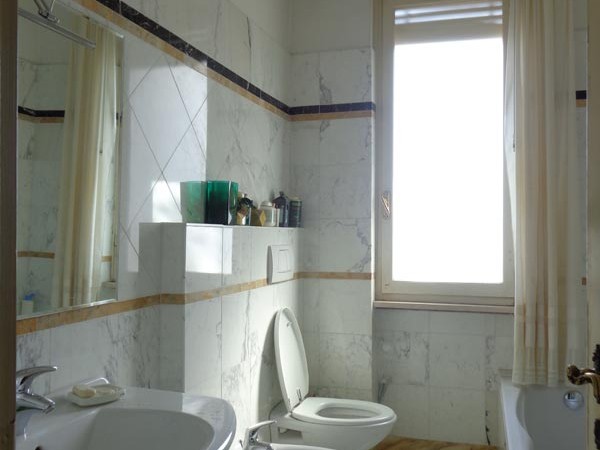 bagno-appartamento-5-vani-in-vendita-porta-a-lucca-pisa