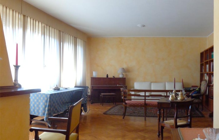 sala-2-appartamento-5-vani-in-vendita-porta-a-lucca-pisa