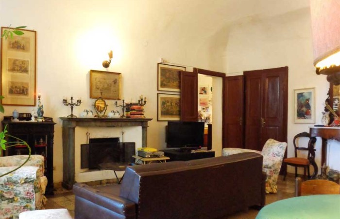 soggiorno-con-camino