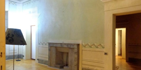 pisa centro santa maria vendita appartamento storico