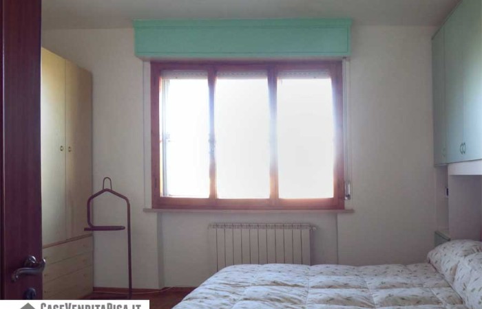 camera-matrimoniale-con-finestra