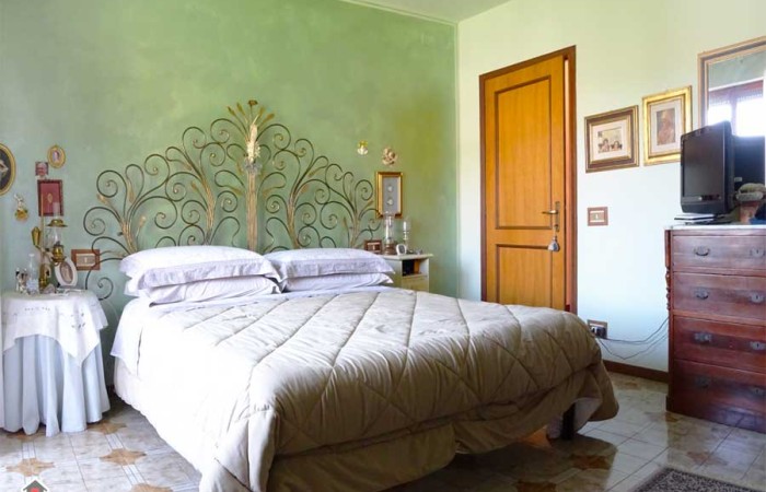 camera-matrimoniale-piano-secondo-2