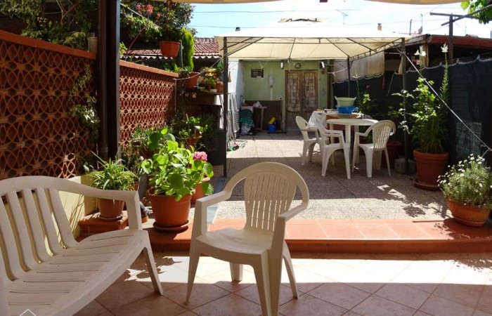 terratetto-colignola-esterno-sul-retro