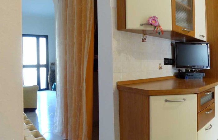 terratetto-colignola-ripostiglio