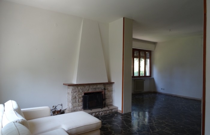 Vendita Villa singola a Tirrenia con giardino e dependance