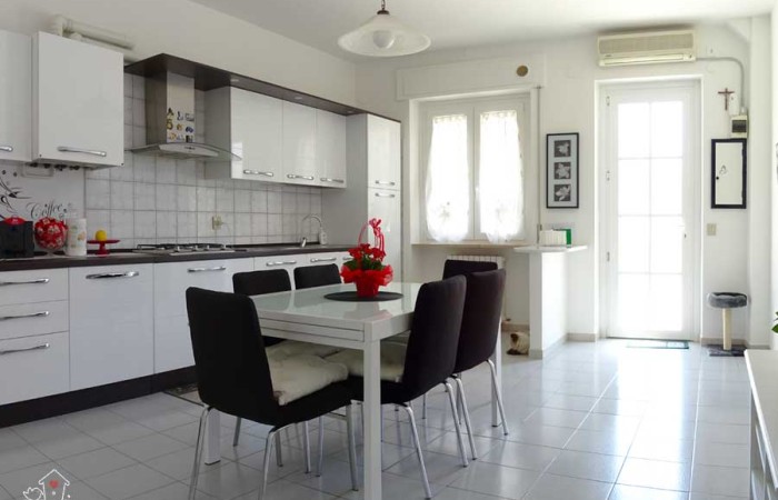 Terratetto in vendita a Vecchiano con annesso esterno