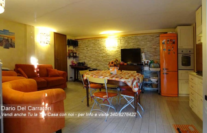 taverna-con-garage-e-bagno