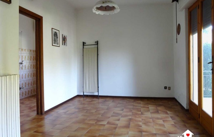 cucina-pranzo-villa-vecchiano-avane