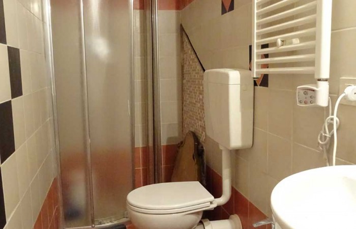 bagno-appartamento-marina