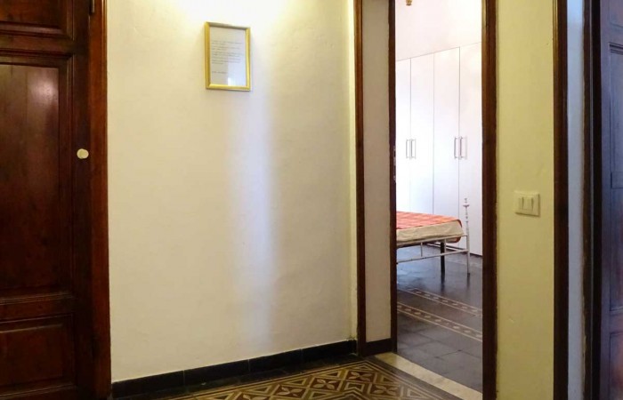 disimpegno-vista-soggiorno-cucina