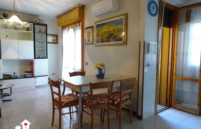 Appartamento in vendita a Riglione con balcone e garage